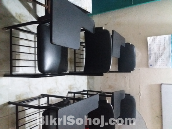 রাইটিং চেয়ার